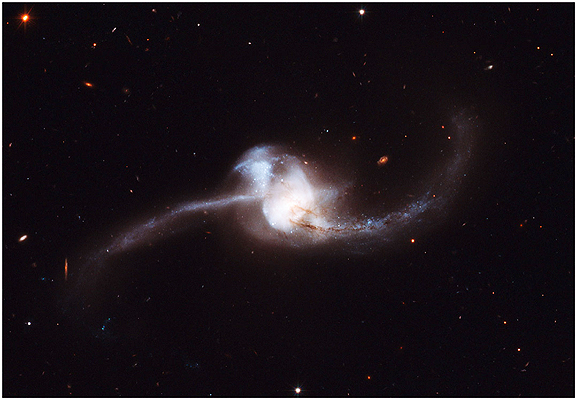 NGC 2623 Hubble ST (NASA ESA)