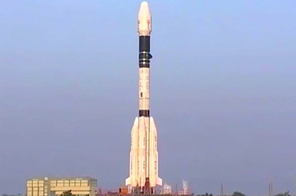 O GSLV indiano que será usado para lançar a sonda marciana (http://www.satnews.com)